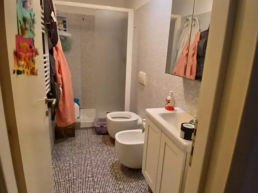 Immagine 11 di Appartamento in vendita  a Livorno