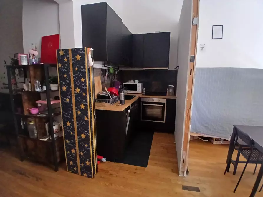 Immagine 5 di Appartamento in vendita  a Livorno