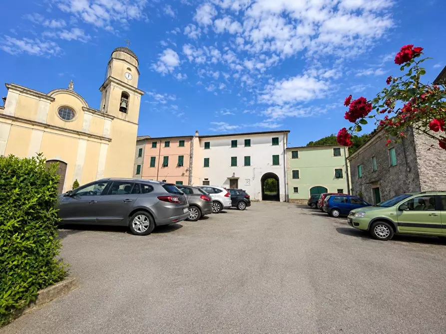 Immagine 34 di Appartamento in vendita  a Carro