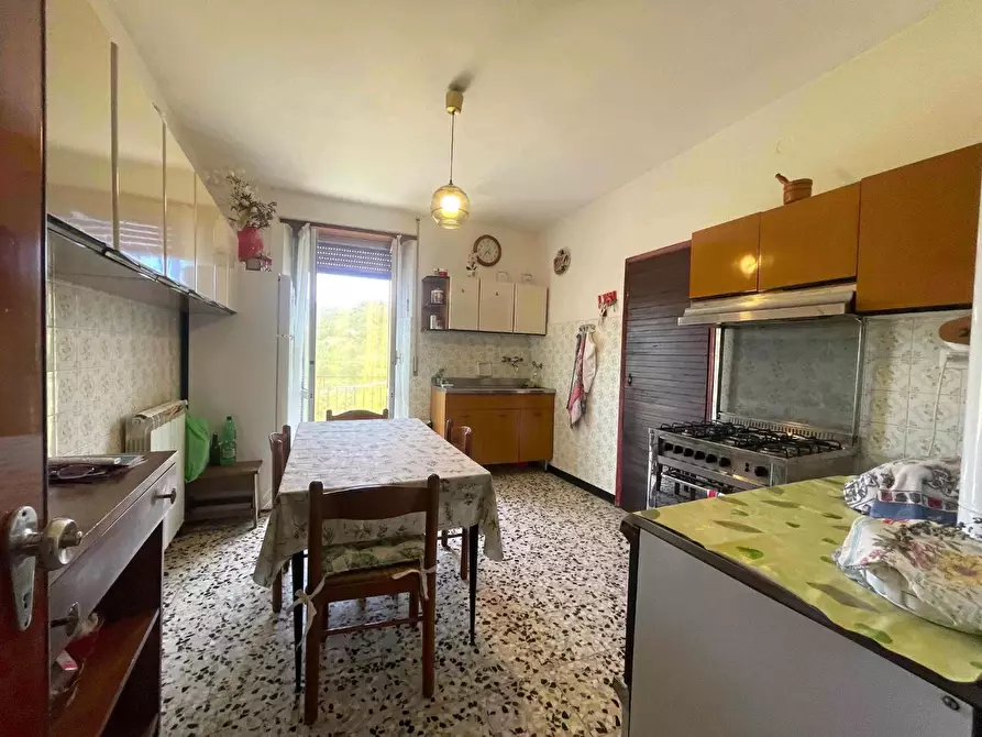 Immagine 10 di Appartamento in vendita  a Carro