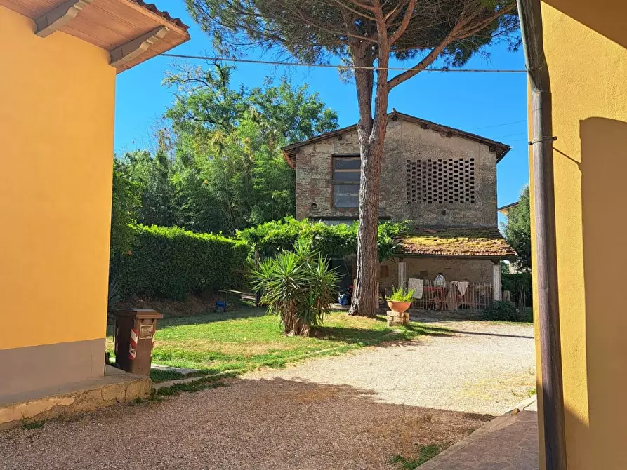 Immagine 5 di Casa bifamiliare in vendita  a Fucecchio