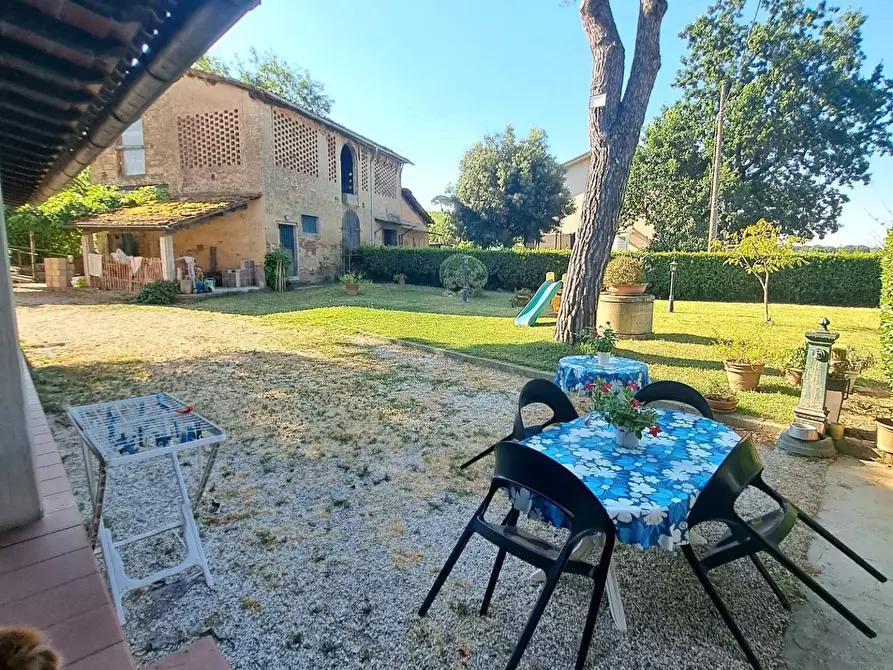 Immagine 9 di Casa bifamiliare in vendita  a Fucecchio