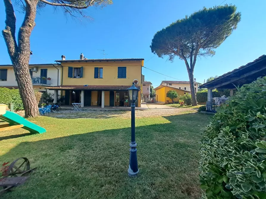 Immagine 3 di Casa bifamiliare in vendita  a Fucecchio