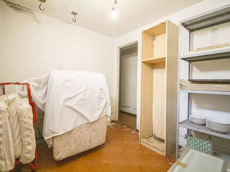 Immagine 28 di Appartamento in vendita  a Camaiore