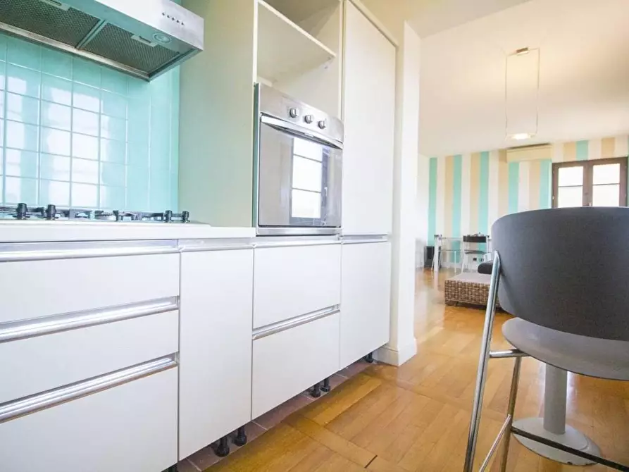 Immagine 9 di Appartamento in vendita  a Camaiore