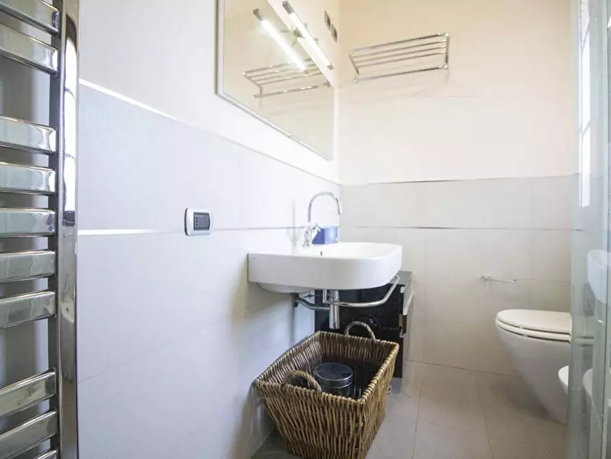 Immagine 18 di Appartamento in vendita  a Camaiore