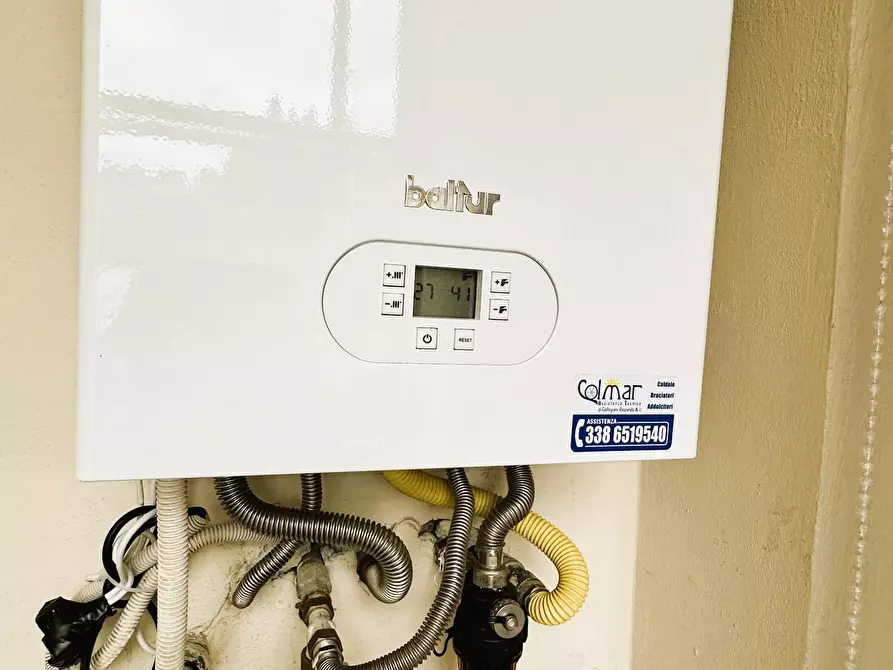 Immagine 33 di Appartamento in vendita  a Rosignano Marittimo