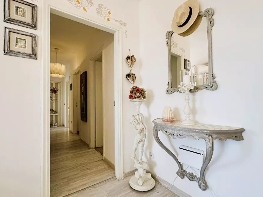 Immagine 17 di Appartamento in vendita  a Rosignano Marittimo