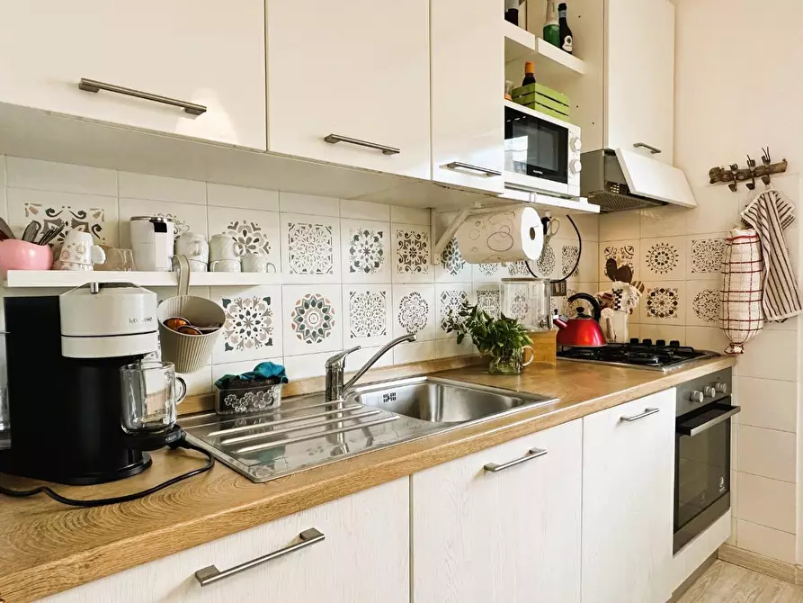 Immagine 12 di Appartamento in vendita  a Rosignano Marittimo