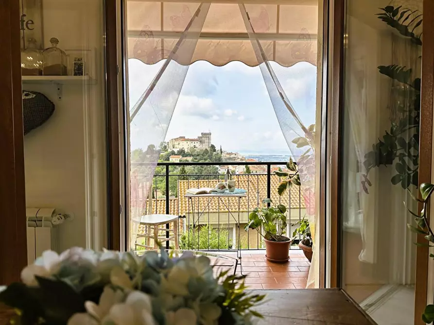 Immagine 2 di Appartamento in vendita  a Rosignano Marittimo