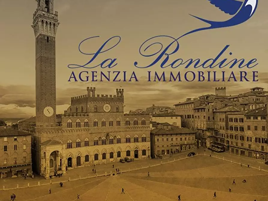 Immagine 1 di Appartamento in vendita  a Siena