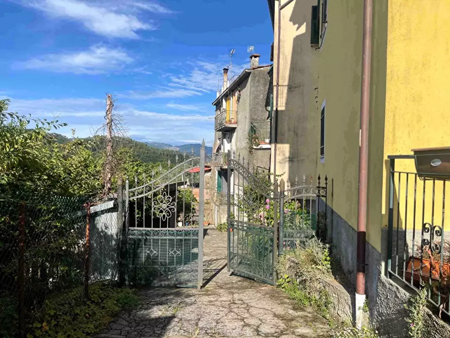 Immagine 5 di Appartamento in vendita  a Carro