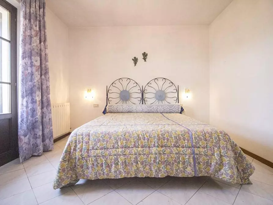 Immagine 6 di Appartamento in vendita  a Camaiore