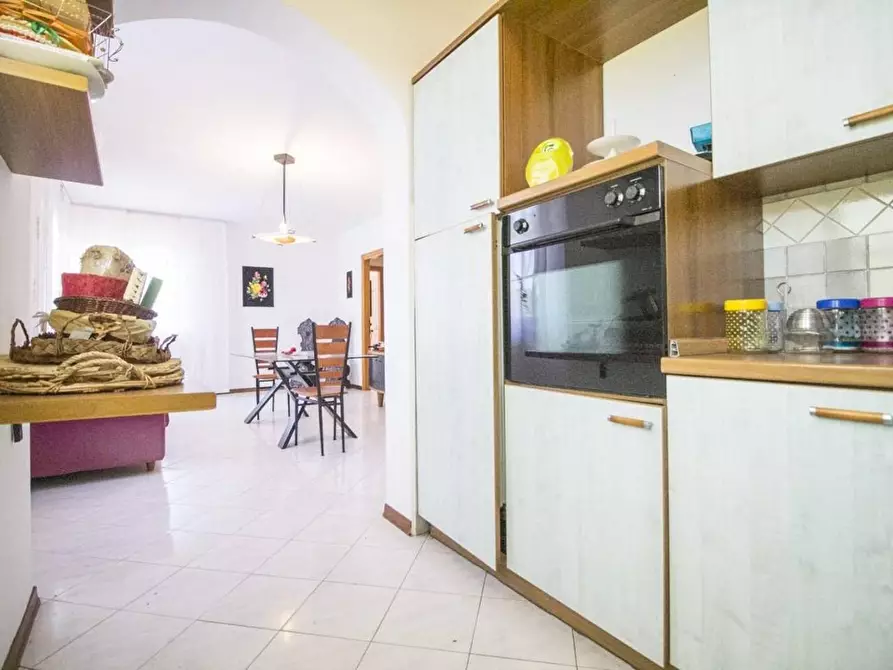 Immagine 5 di Appartamento in vendita  a Camaiore