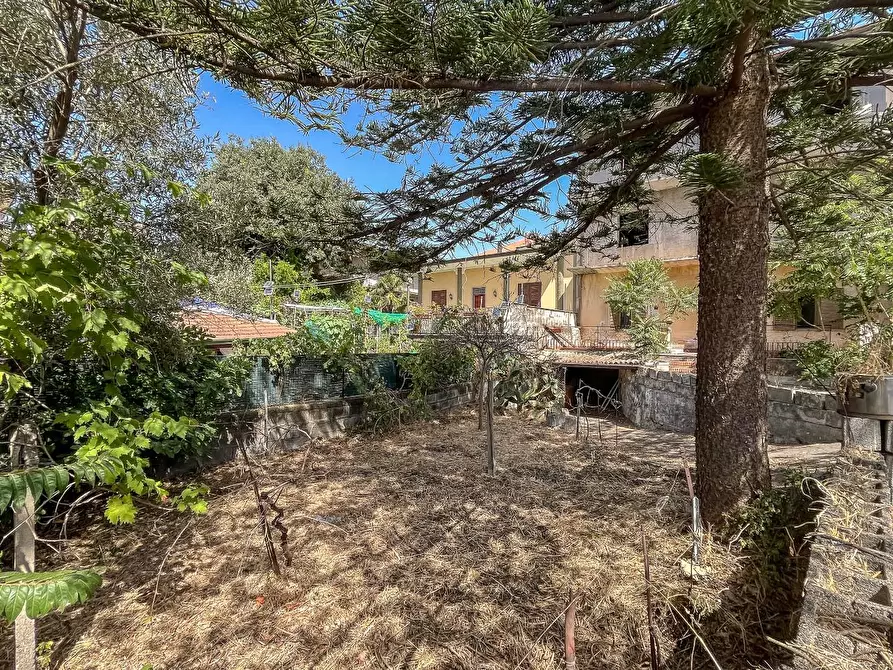 Immagine 32 di Appartamento in vendita  a San Giovanni La Punta