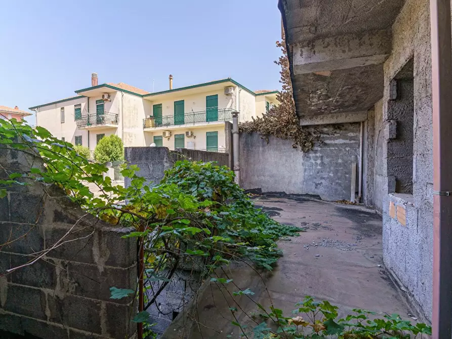 Immagine 13 di Appartamento in vendita  a San Giovanni La Punta