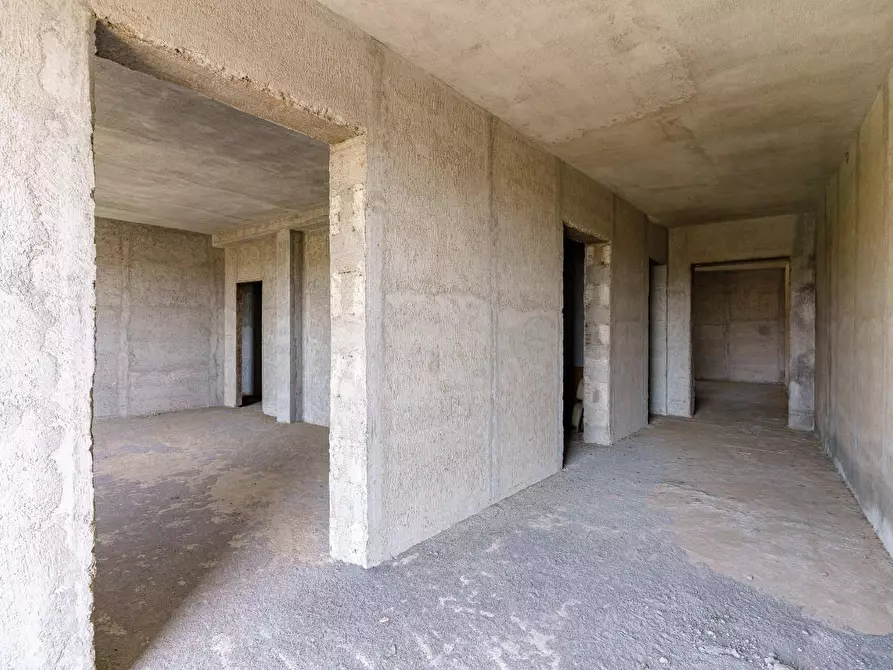 Immagine 17 di Appartamento in vendita  a San Giovanni La Punta