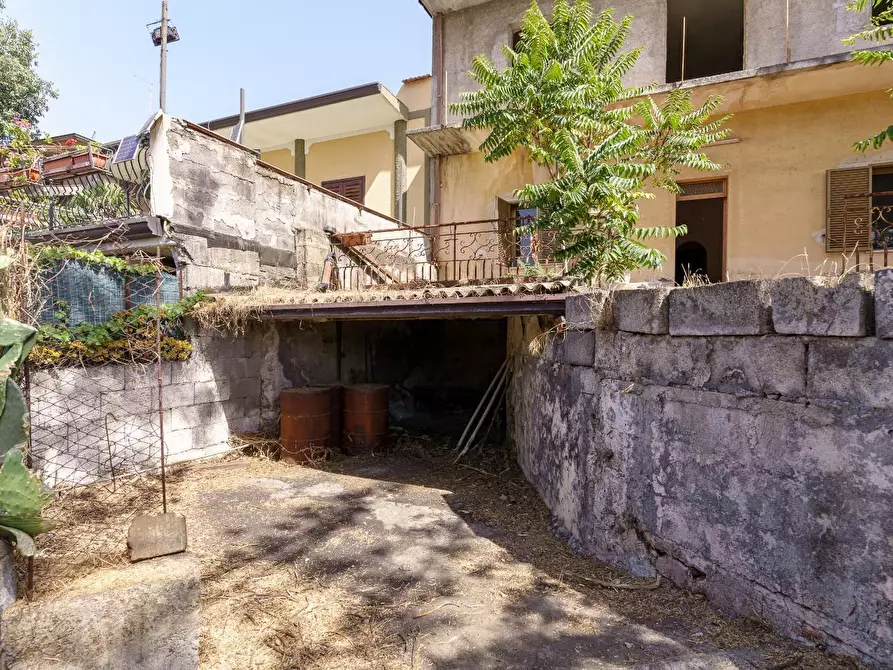 Immagine 2 di Appartamento in vendita  a San Giovanni La Punta