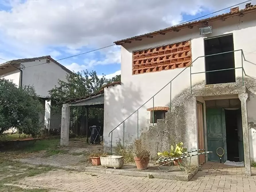 Immagine 25 di Casa colonica in vendita  a San Miniato