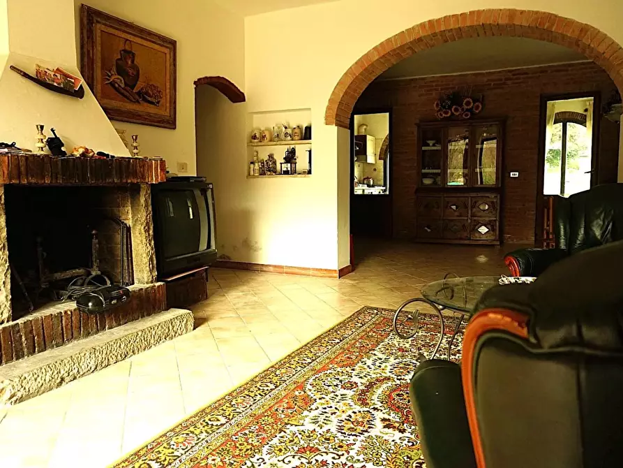 Immagine 2 di Casa colonica in vendita  a San Miniato