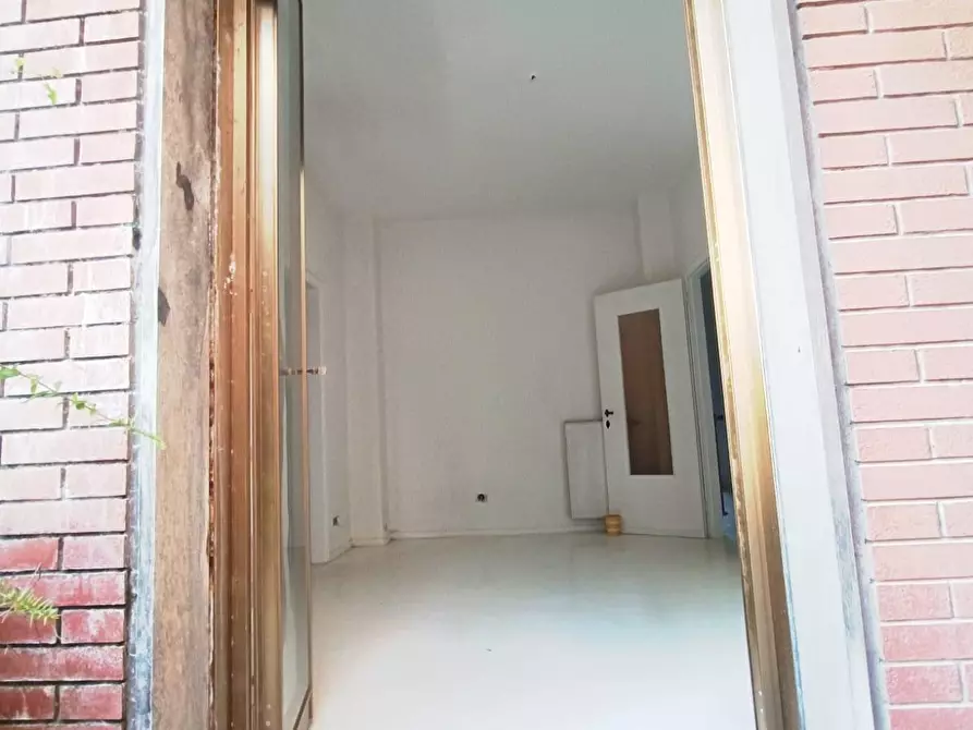 Immagine 12 di Appartamento in vendita  a Massa