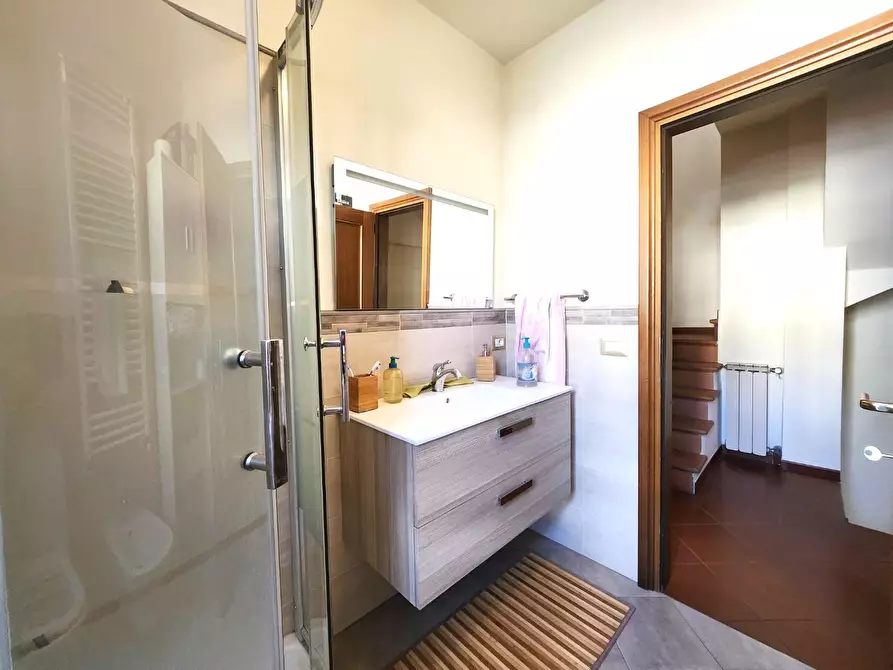 Immagine 11 di Terratetto in vendita  a Lucca