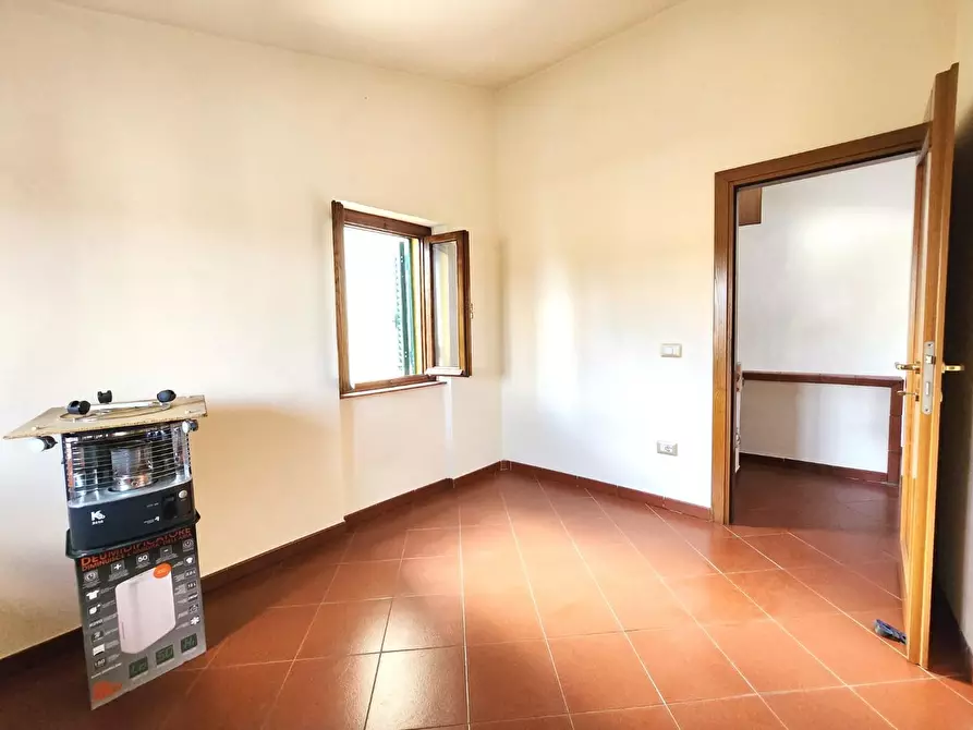 Immagine 16 di Terratetto in vendita  a Lucca