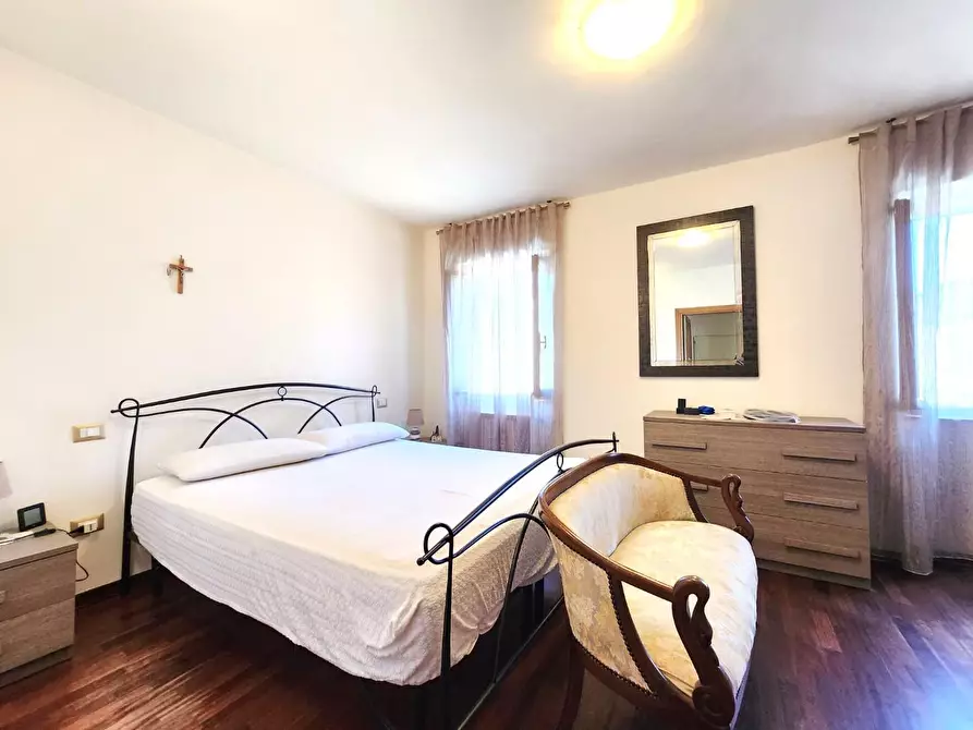 Immagine 9 di Terratetto in vendita  a Lucca