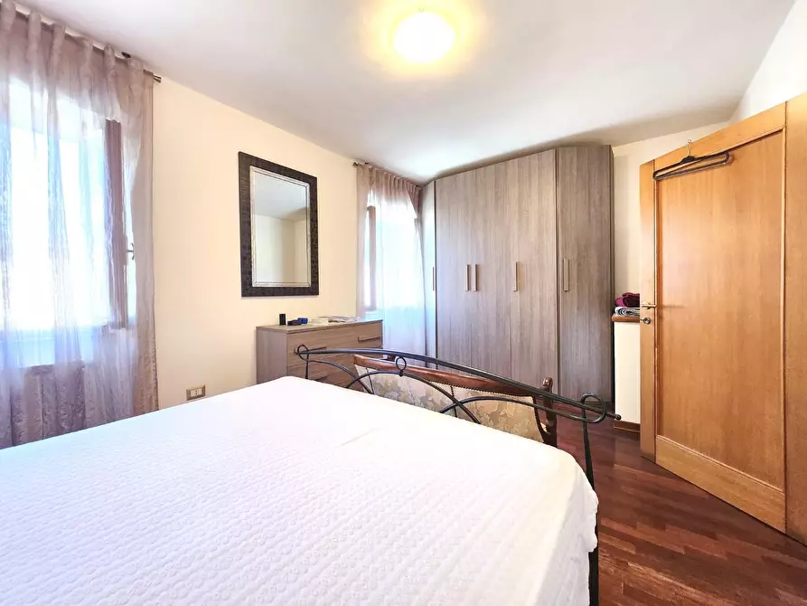 Immagine 10 di Terratetto in vendita  a Lucca