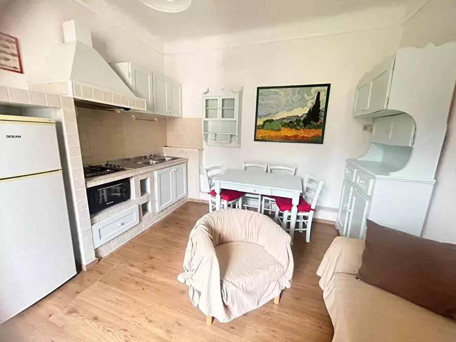 Immagine 1 di Appartamento in affitto  a Carrara