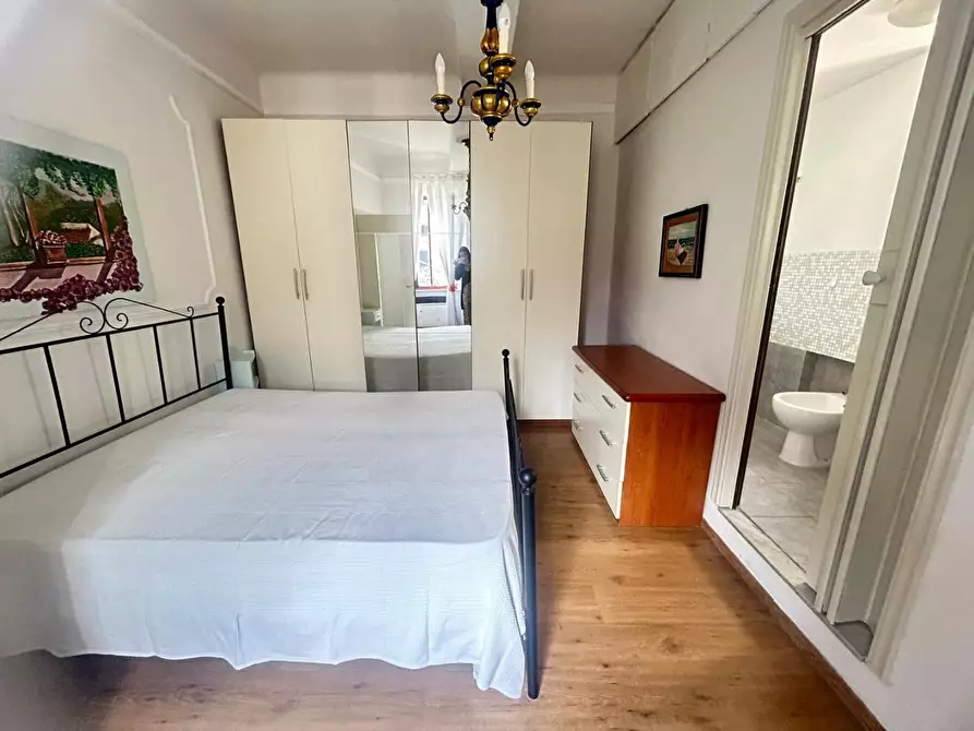 Immagine 9 di Appartamento in affitto  a Carrara