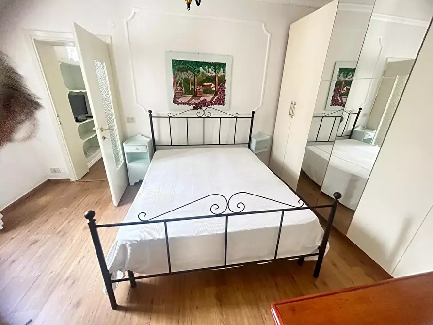 Immagine 10 di Appartamento in affitto  a Carrara