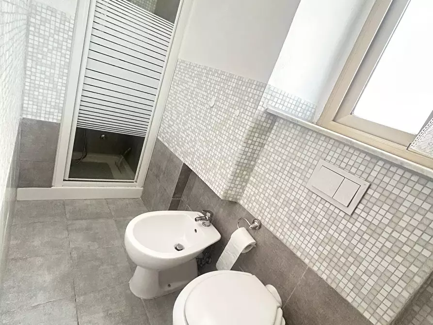 Immagine 2 di Appartamento in affitto  a Carrara