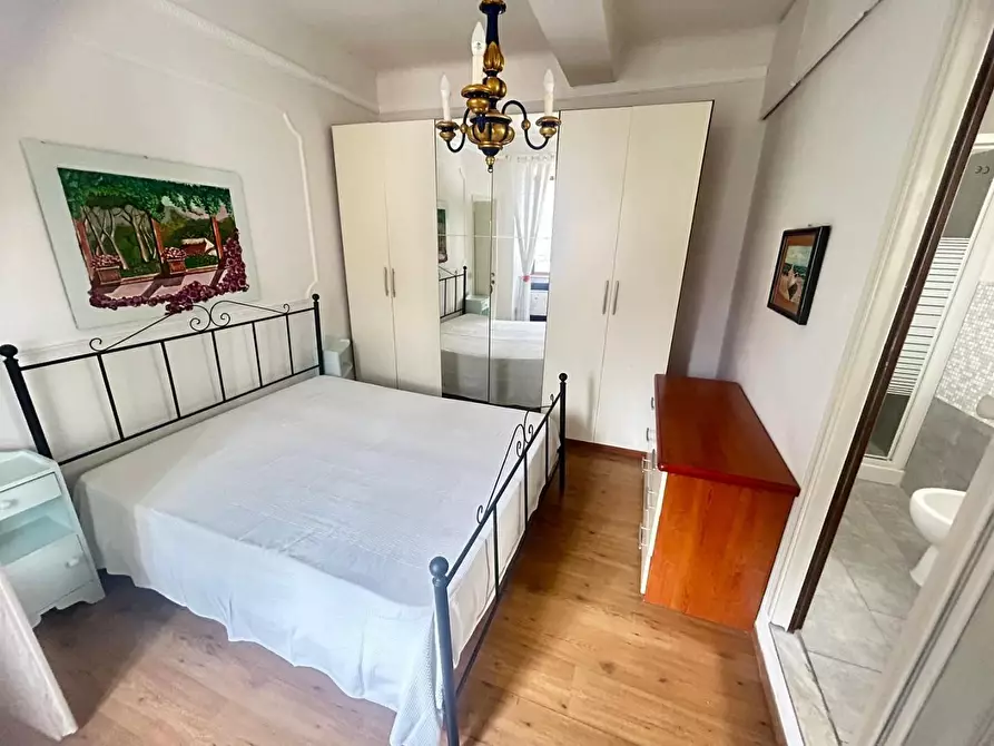 Immagine 8 di Appartamento in affitto  a Carrara