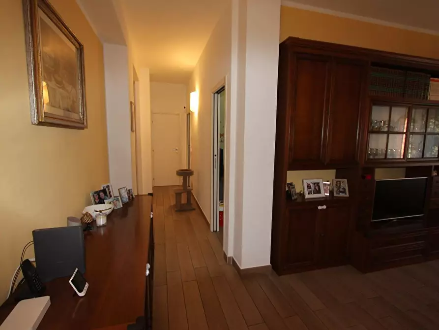 Immagine 1 di Appartamento in vendita  a La Spezia