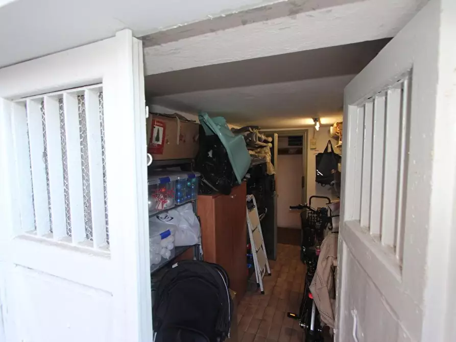 Immagine 15 di Appartamento in vendita  a La Spezia