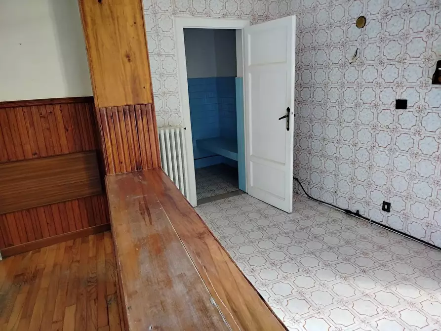 Immagine 13 di Appartamento in vendita  a Livorno