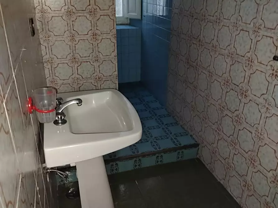 Immagine 17 di Appartamento in vendita  a Livorno