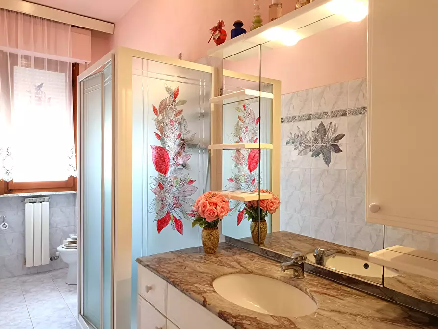 Immagine 17 di Appartamento in vendita  a Empoli