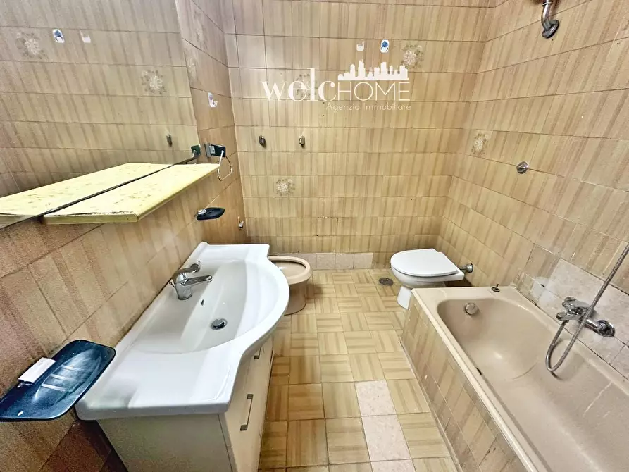 Immagine 35 di Appartamento in vendita  a Campi Bisenzio