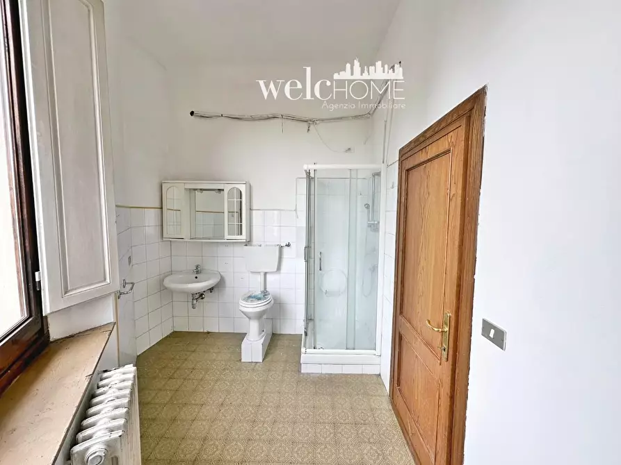 Immagine 21 di Appartamento in vendita  a Campi Bisenzio