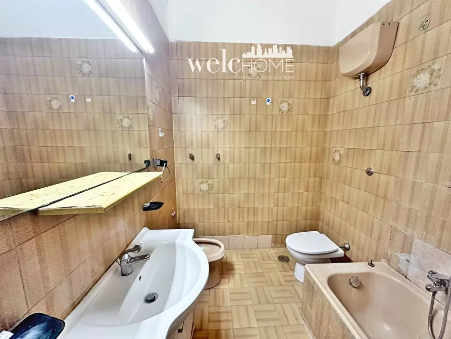 Immagine 23 di Appartamento in vendita  a Campi Bisenzio