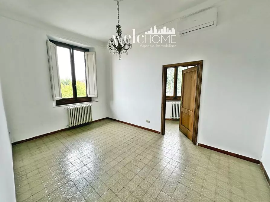 Immagine 16 di Appartamento in vendita  a Campi Bisenzio