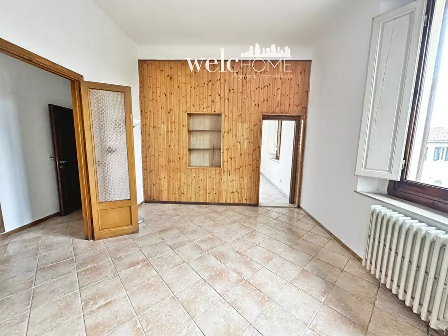 Immagine 27 di Appartamento in vendita  a Campi Bisenzio