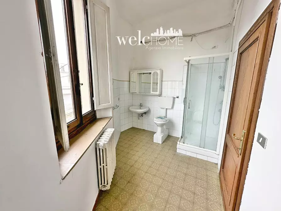 Immagine 19 di Appartamento in vendita  a Campi Bisenzio