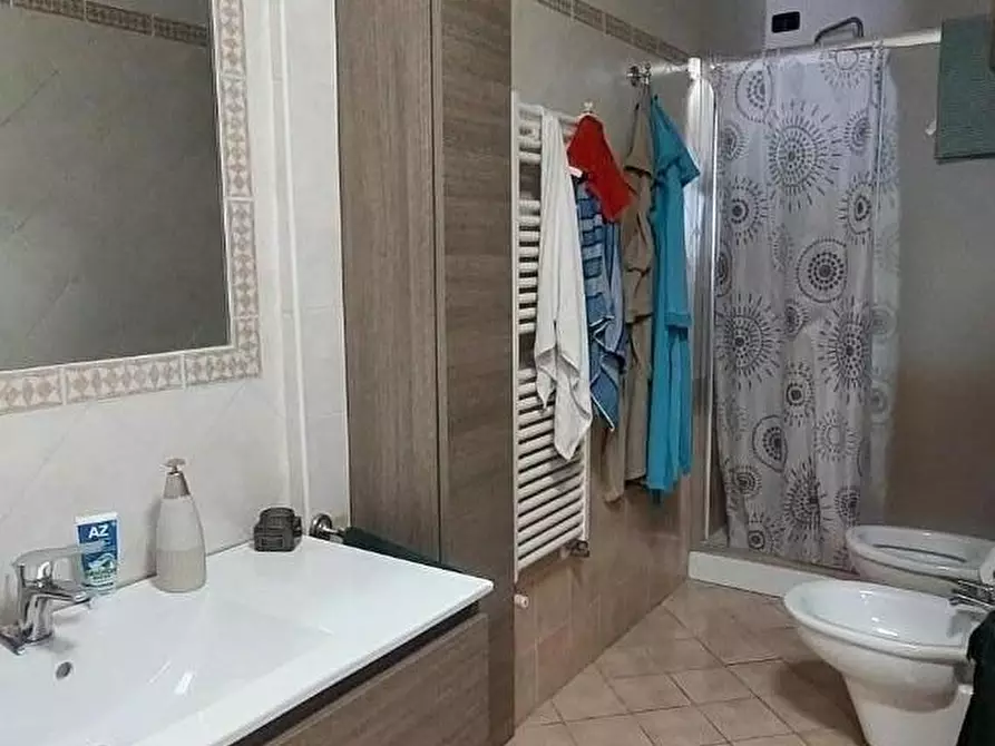 Immagine 11 di Appartamento in vendita  a Carrara