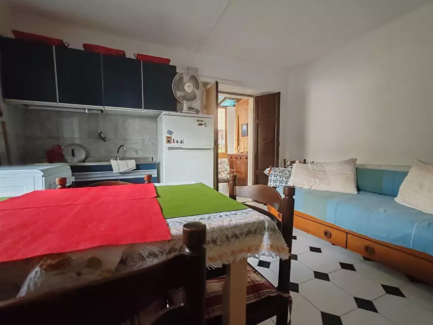 Immagine 13 di Terratetto in vendita  a Massa