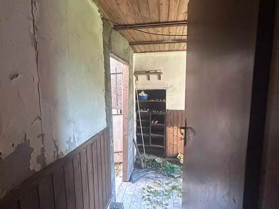 Immagine 14 di Casa semindipendente in vendita  a Fivizzano