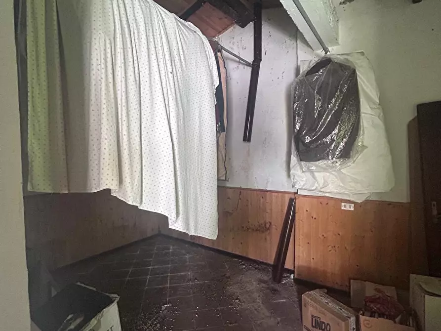 Immagine 12 di Casa semindipendente in vendita  a Fivizzano