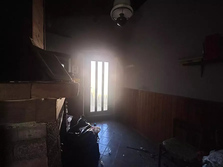 Immagine 5 di Casa semindipendente in vendita  a Fivizzano